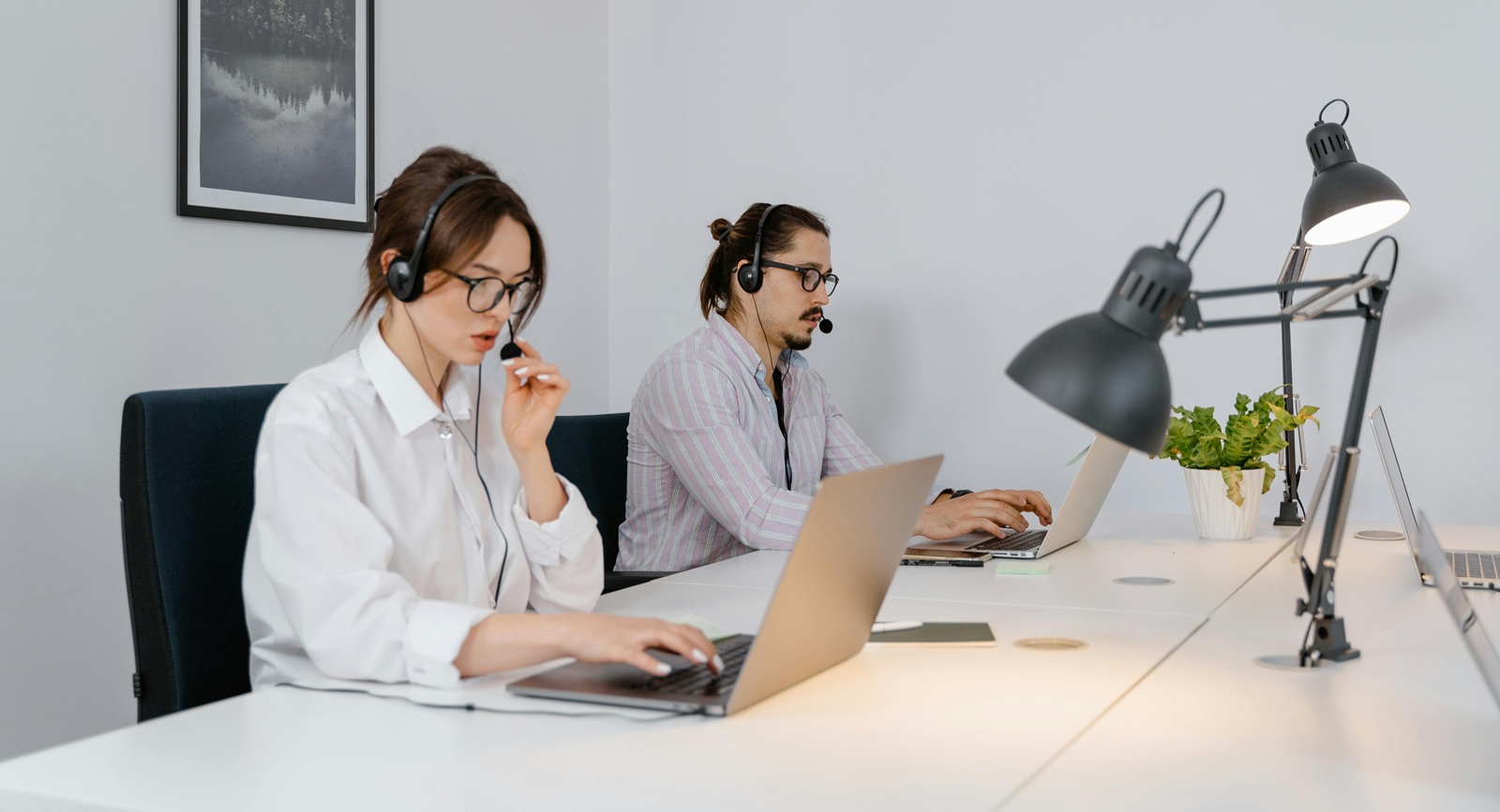 call center agents working